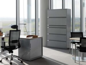 Металлическая мебель для магазинов и офисов – практично, надежно и эстетично